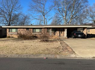 5703 Meadowbrook Ln, N Little Rock, AR 72118