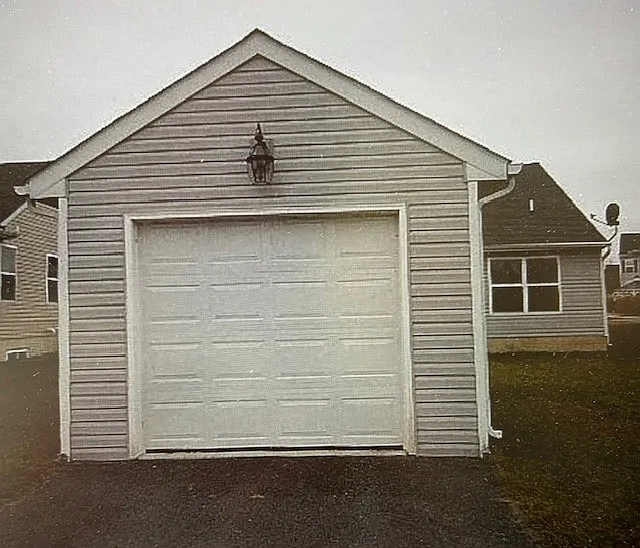 220 Heathersage Dr — Photo 6