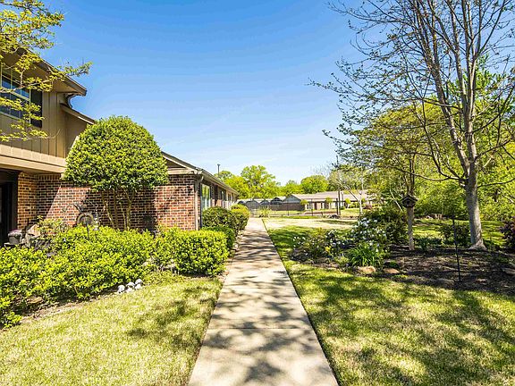 4th image of 1746 Crooked Creek Ln #66
