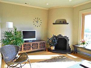 Living :: 411A Roosevelt