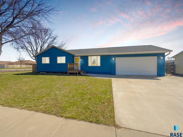 830 N Poplar Ave, Tea, SD 57064