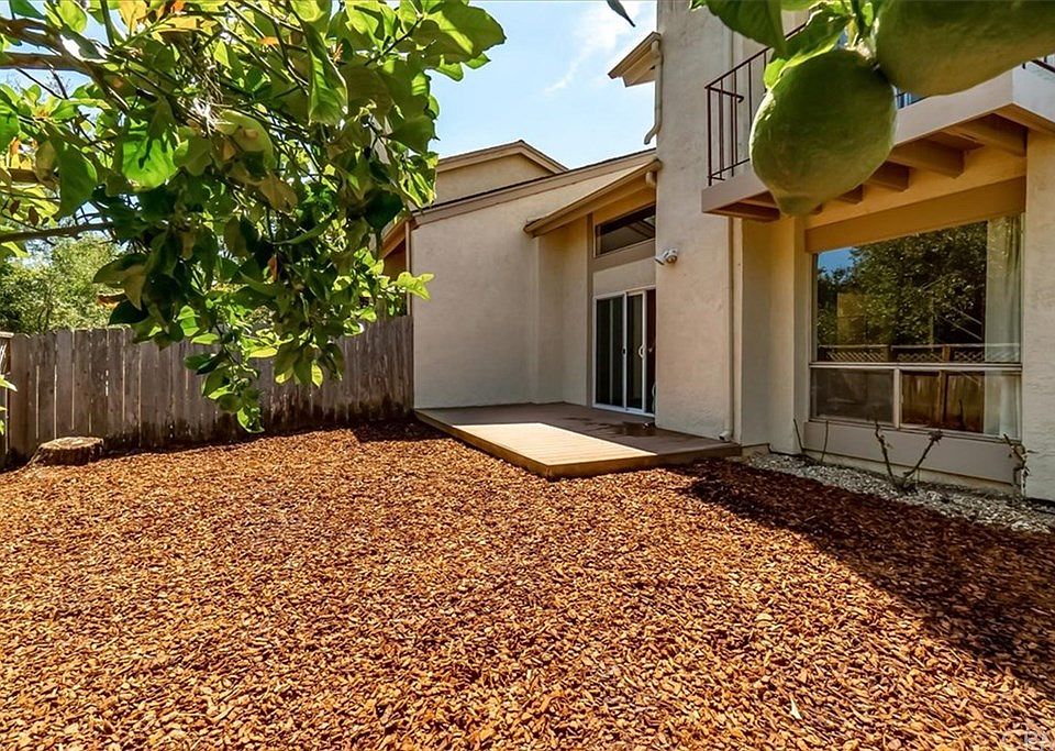1st image of 1217 Vista Del Lago