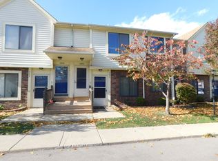 15832 Orchard Ln, Roseville, MI 48066