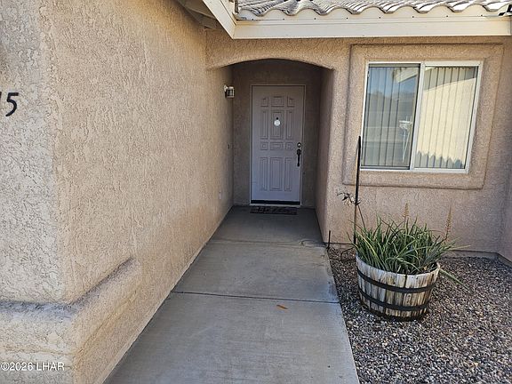 2nd image of 1215 Pawnee Dr