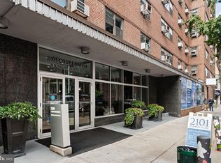 118 S 21st St S #403, Philadelphia, PA 19103