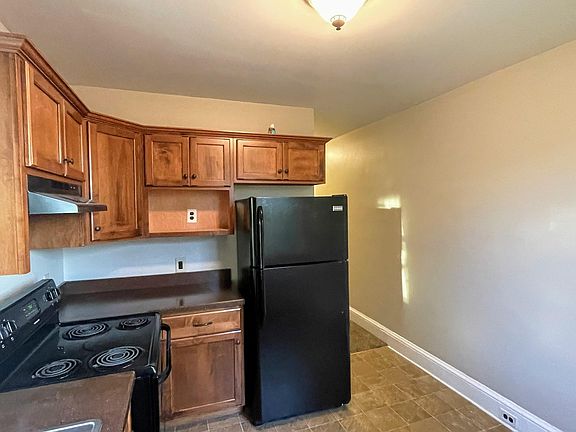 3rd image of 223 Church St #1