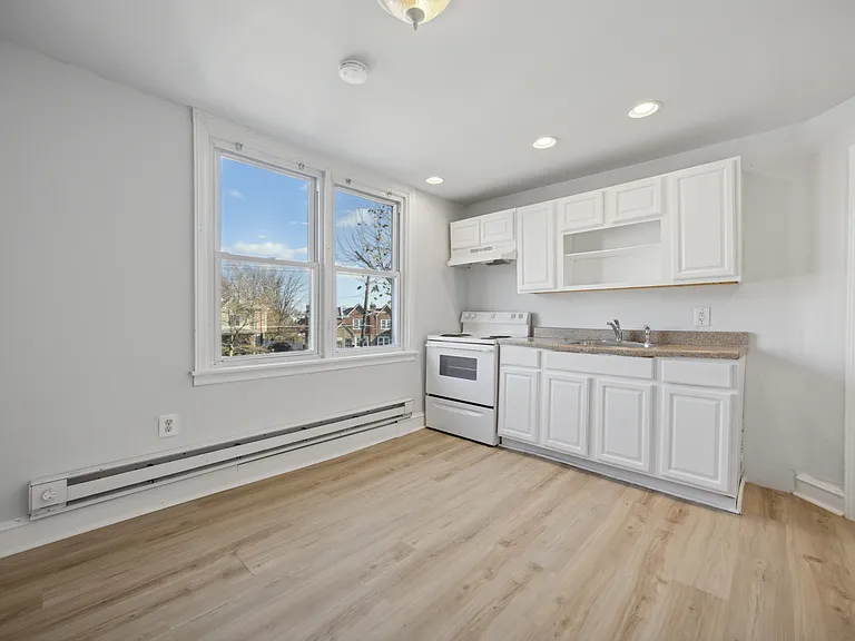 1873 E Tulpehocken St — Photo 5