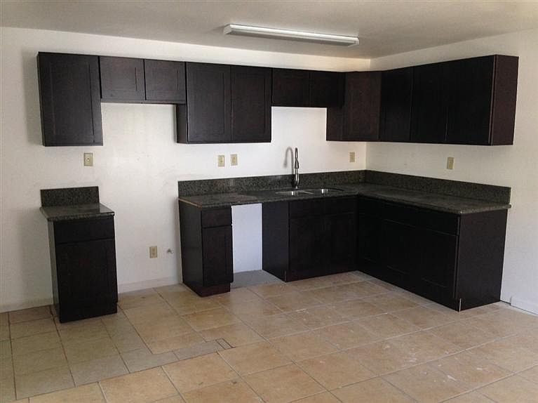 2nd image of 307 Warren Ave