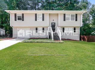 7541 Tamora Ln, Riverdale, GA 30274