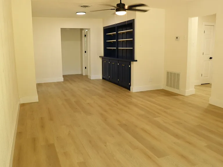 1206 Montgomery St — Photo 5