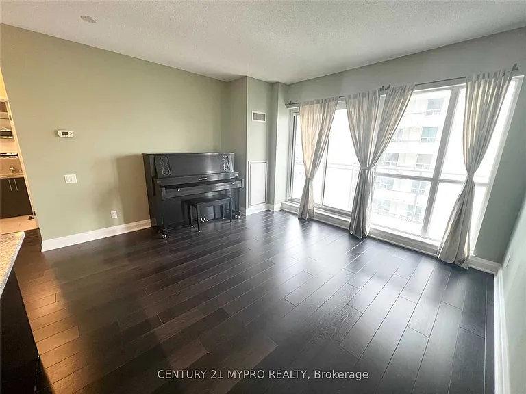 83 Redpath Ave #701 — Photo 5