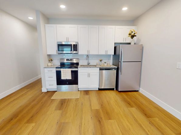 2846 NW 7th Ter #205