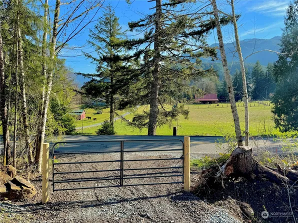 324 Mineral Road N, Mineral, WA 98335