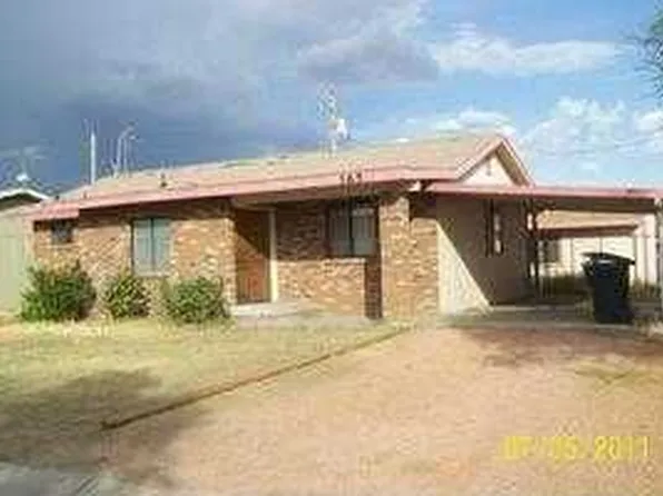 165 Gompers Cir, Morristown, AZ 85342