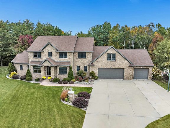 5th image of 2819 Creekwood Cir