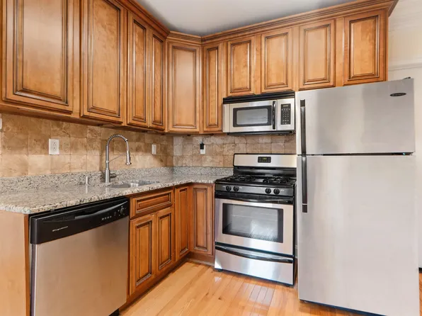 70 South Street image 6 of 23