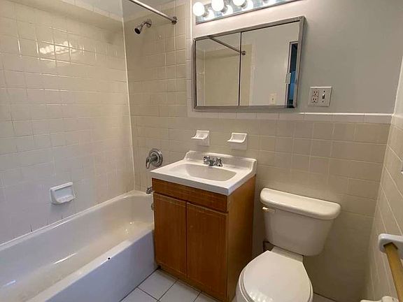 4th image of 545 Prospect Pl APT 553