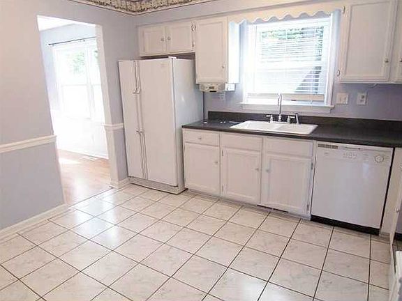 5th image of 809 N Plantation Dr
