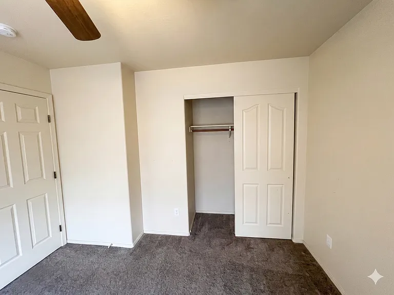 2181 S 37th Ave — Photo 8