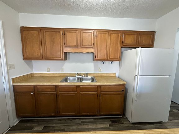 4th image of 1315 Kirkman St #A