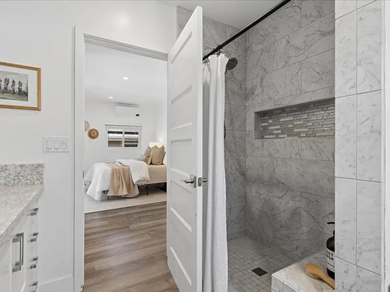 667 & 671 Howard St — Photo 10