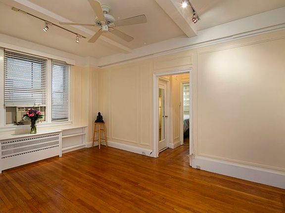 2nd image of 325 W 45th St APT 102