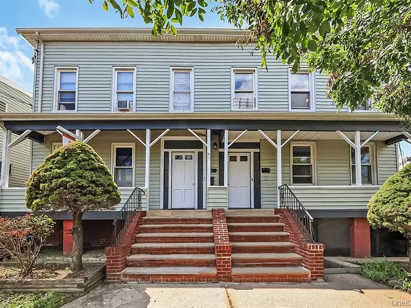 2212 126th St, College Point, NY 11356