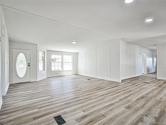 4th image of 273 Aztec Ln