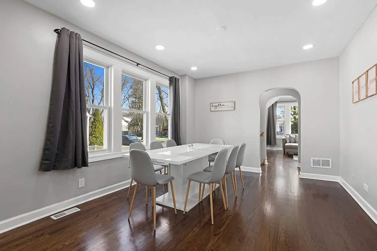 3 bed, 2.0 bath, 2346 sqft, $13,468 — Photo 2