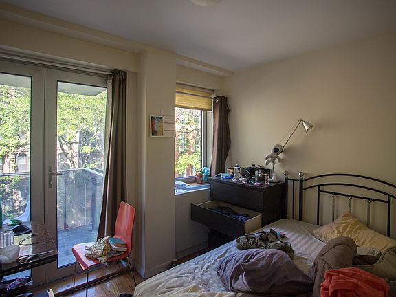 3rd image of 56 Saint Marks Pl APT 8A
