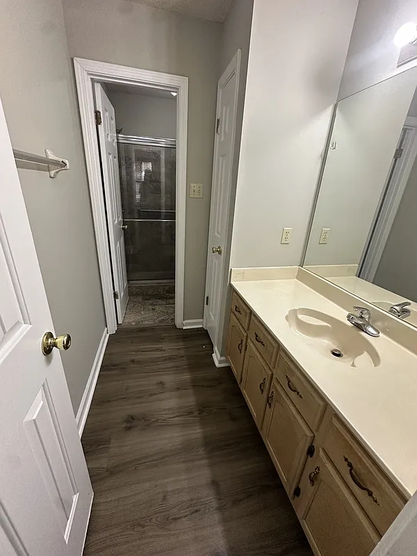 2 bed, 2.0 bath, 1034 sqft, $1,295 — Photo 4