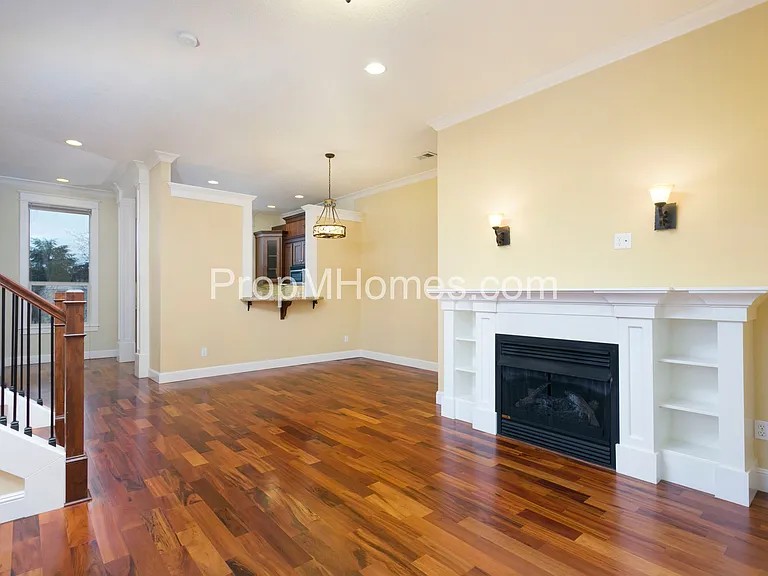 5121 N Williams Ave — Photo 4