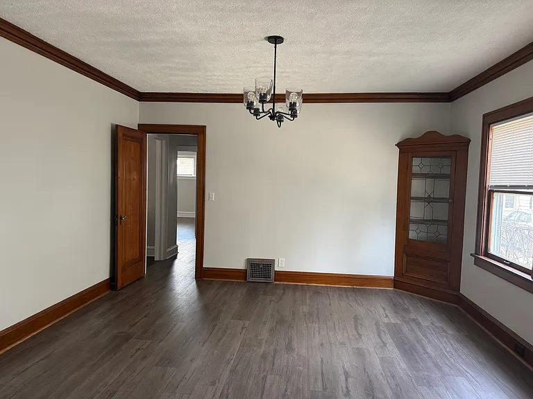 14432 Delaware Ave #B — Photo 8