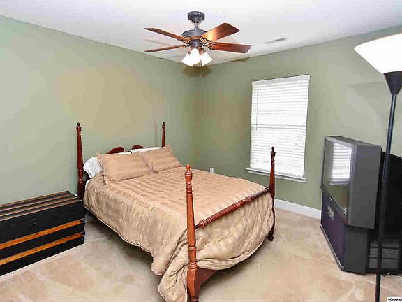 5th image of 213 Shadow Cove Dr SW