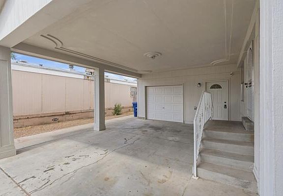 3rd image of 2712 Katrina Dr SW