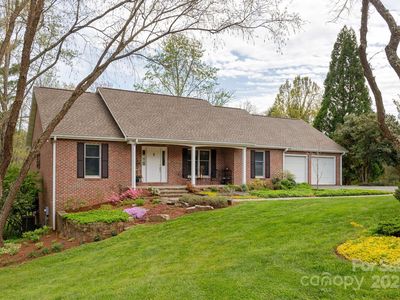 1420 Patriots Dr, Hendersonville, NC, 28739