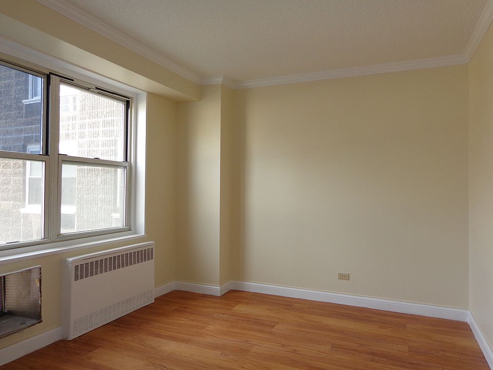 1st image of 747 10th Ave APT 13B