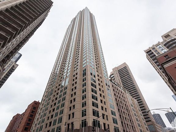 2nd image of 33 W Ontario St #52FJC