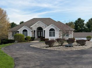 4366 Cordova Dr, Milan, MI 48160