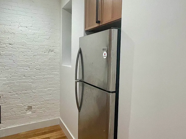 214 E 83rd St #2A — Photo 2