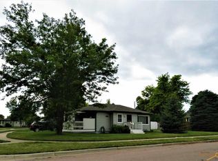 4201 Meadowwood Dr, Rapid City, SD 57702