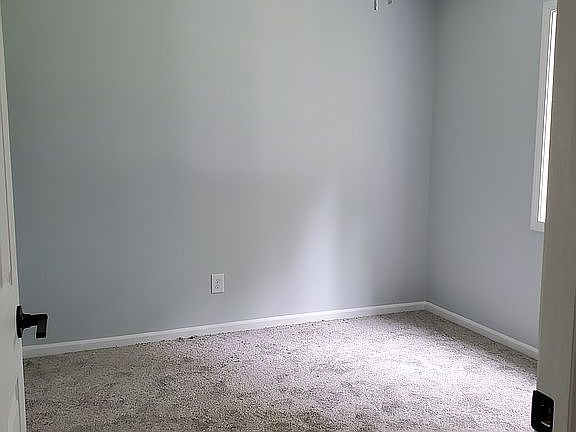 5th image of 1821 Woodland Dr