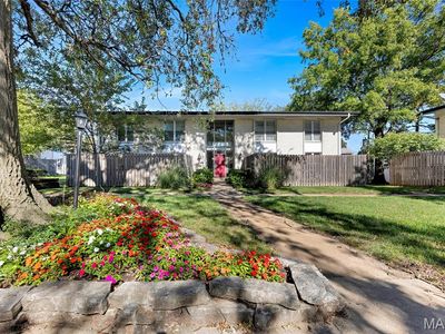 10457 Briarbend Dr APT 8, Saint Louis, MO, 63146