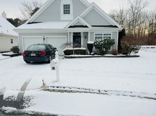 48 Burnside Dr, Egg Harbor Township, NJ 08234