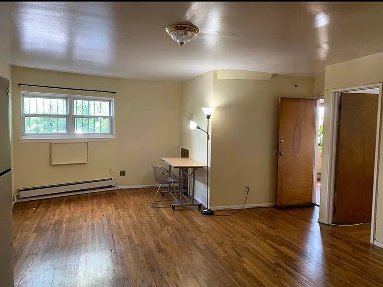 2415 36th St #1 — Photo 3