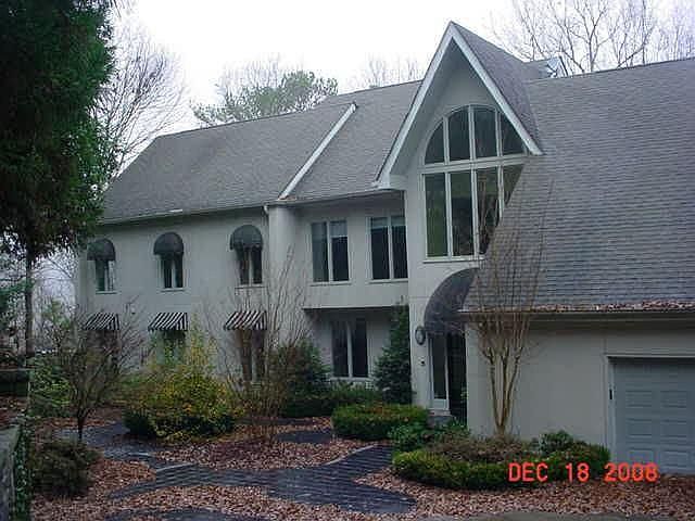 2nd image of 15 Pointe Ridge Dr