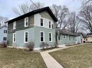 607 6th St, Brodhead, WI 53520