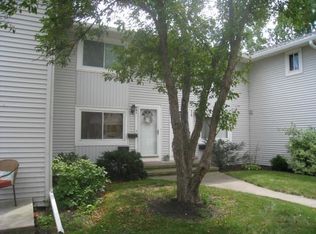 461 Eastbrooke Ln, Rochester, NY 14618