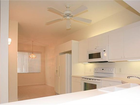 5th image of 2400 Bayou Ln APT 13