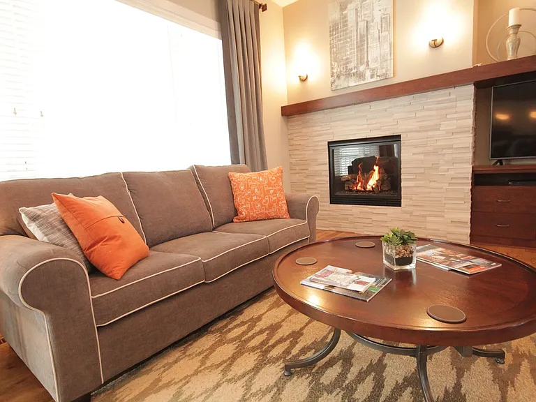 4033 Cameo Pl NE — Photo 10